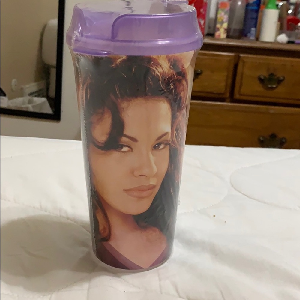 Selena cup